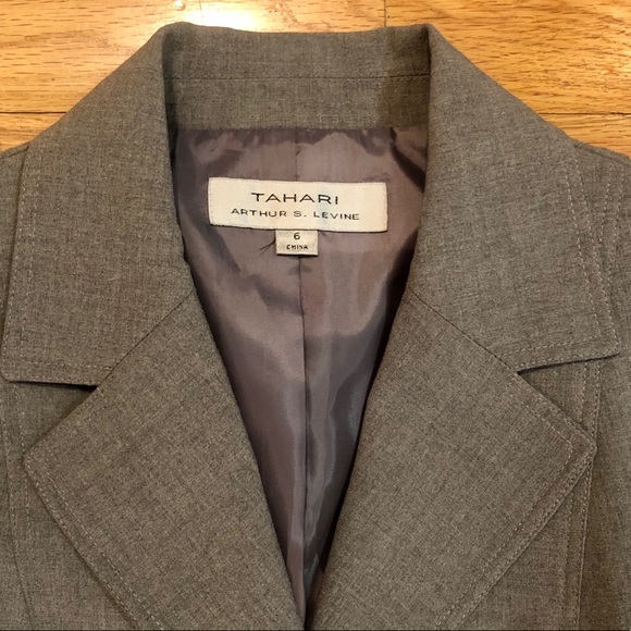 Tahari Arthur S. Levine Gray Suit Jacket Blazer, size 6 - Picture 3 of 4